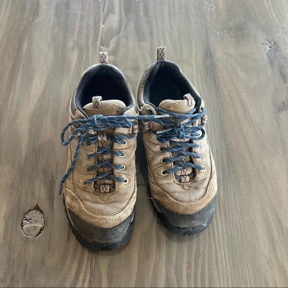 COLUMBIA Men’s Trail Meister L/W Hiking boot shoe with Omni-grip size: 8.5 - Picture 1 of 12